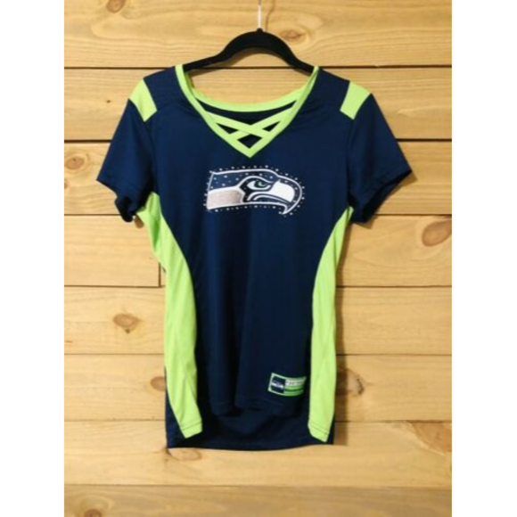 Tops - Women's Majestic NFL Seattle Seahawks Short Sleeve T-Shirt sz M